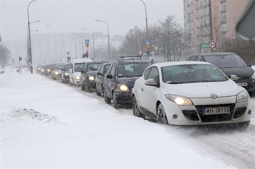Zima sparaliżowała Polskę w środku... zimy! ZDJĘCIA 