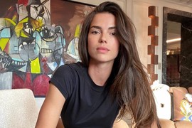 Ulje koje najčešće koristimo za brži rast kose briše i podočnjake? Mnogi se kunu u ovaj viralni trik