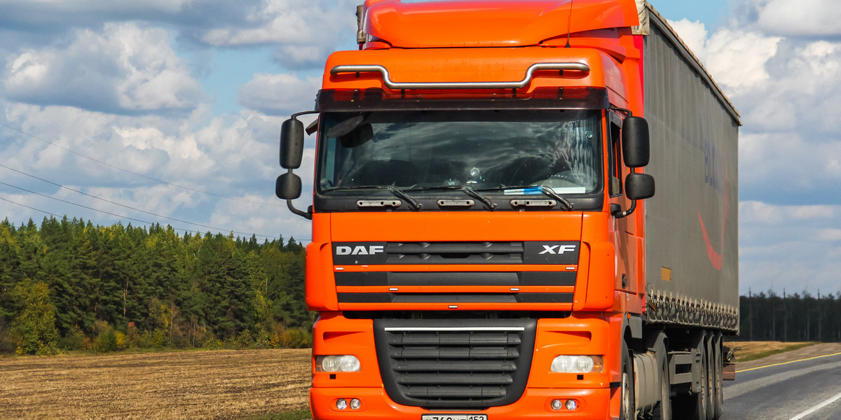 UOKiK twierdzi, że ma dowody na zmowę trzech dealerów ciężarówek marki DAF, którzy mogli podzielić między sobą rynek. 