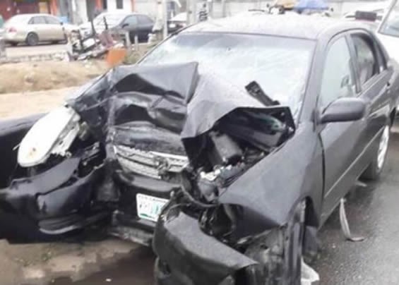 Scenes from the car accident that took the life of Henry Okoro [WithinNigeria] 