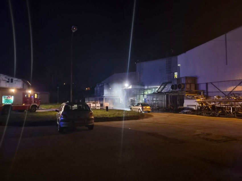 Vatrogasci i Hitna pomoć dojurili na mesto gde je došlo do curenja amonijaka u Guči
