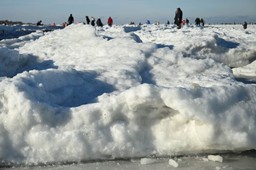 rekordowe mrozy paraliżują szkoły. prawie 300 placówek zamkniętych