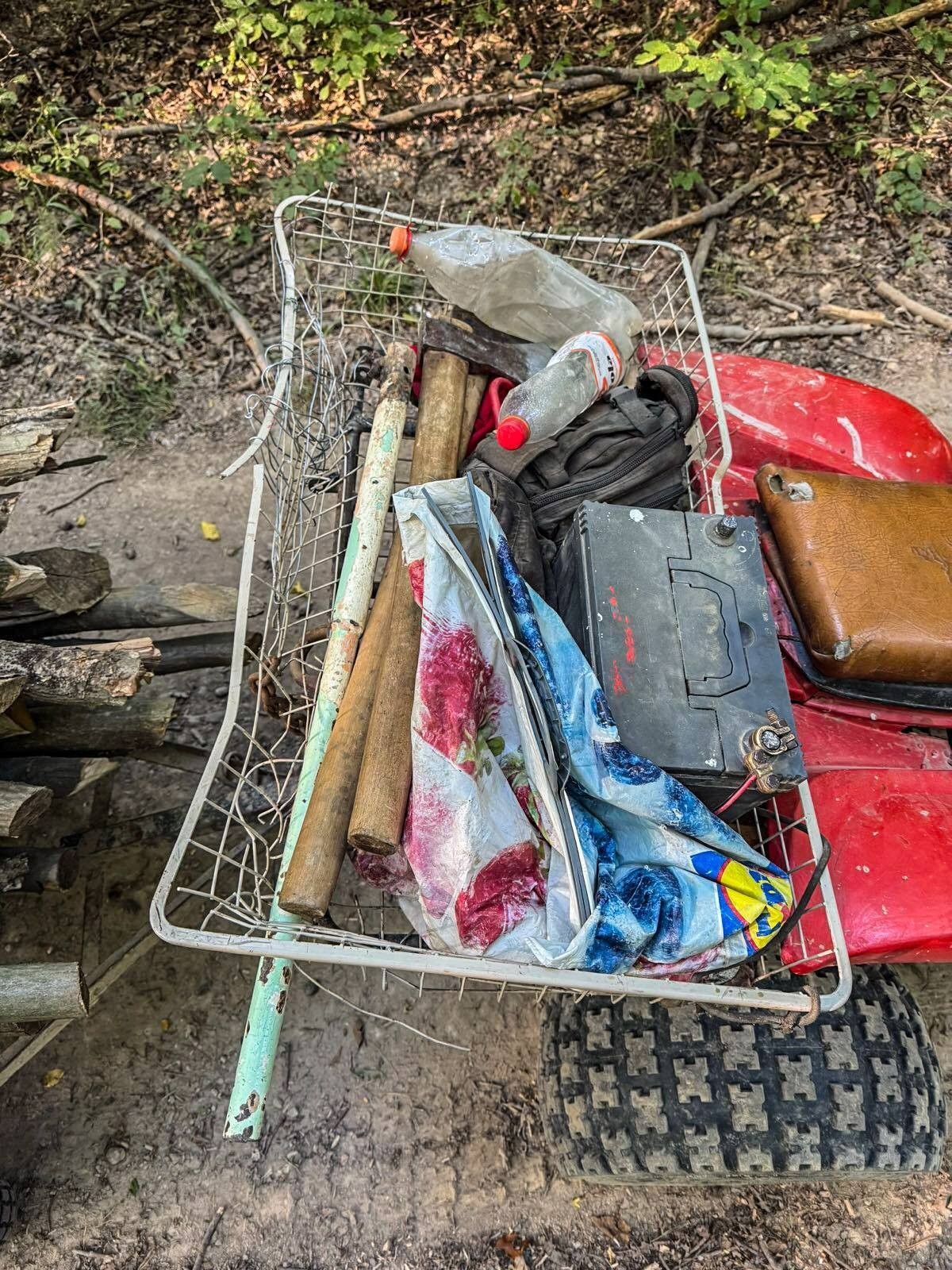Páchatelia pri obci Družstevná pri Hornáde sa snažili ukradnúť drevo. 