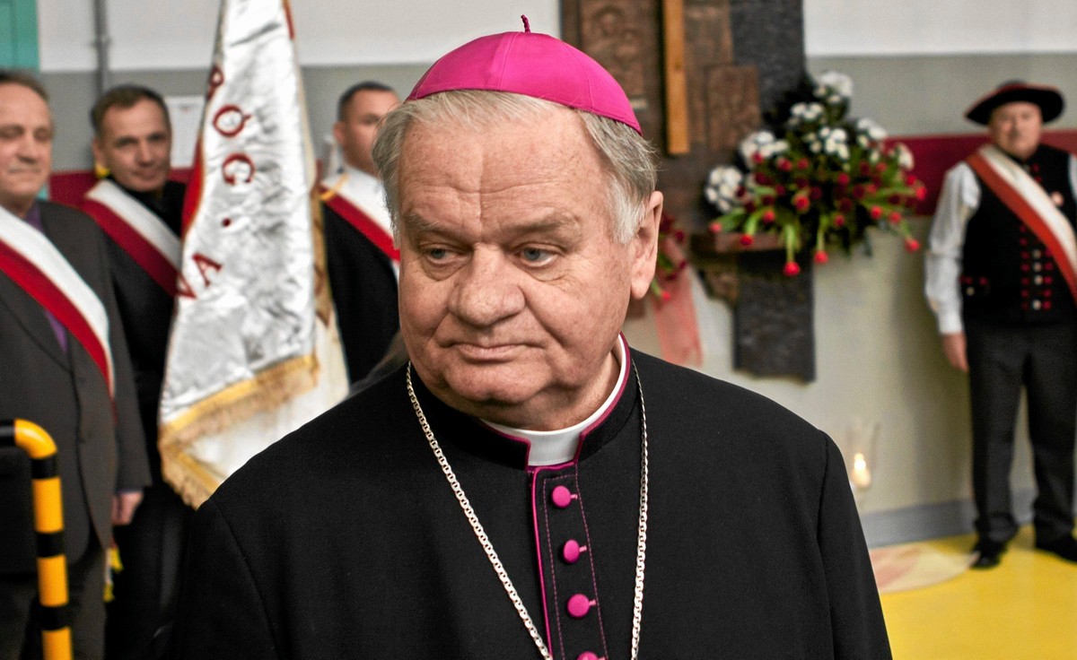 Biskup senior diecezji bielsko-żywieckiej Tadeusz Rakoczy