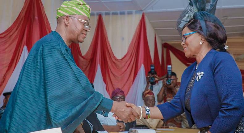 Governor Gboyega Oyetola of Osun and the newly sworn in Justice Foluke Awolalu,  President of Osun State Customary Court of Appeal. [Twitter/@GboyegaOyetola]