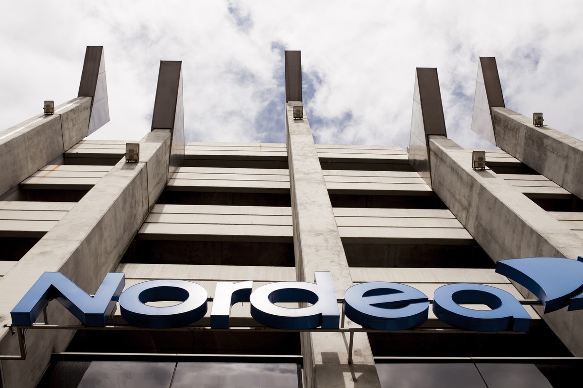 Logo banku Nordea we Wrocławiu. 14.06.2013