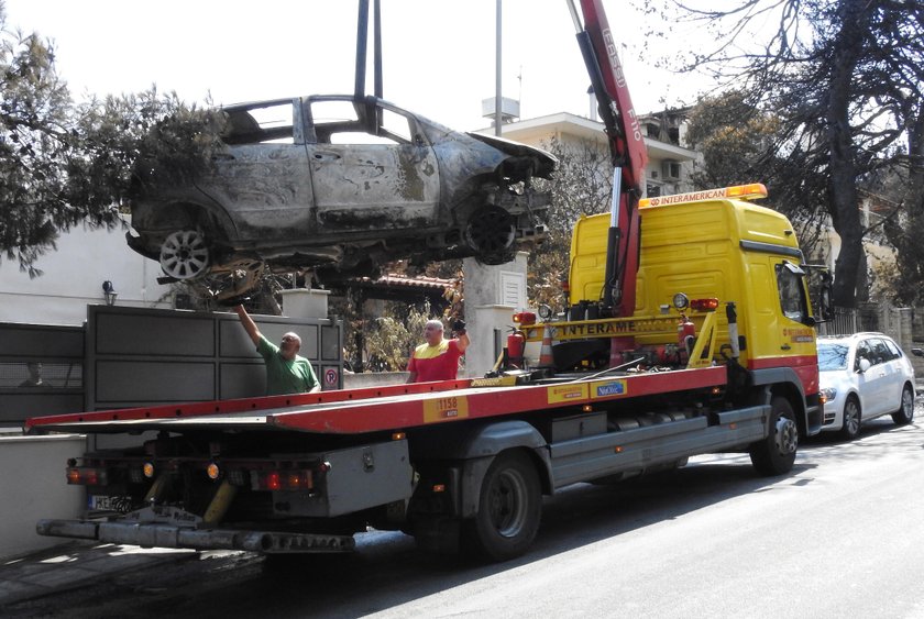 Grecja budzi się po tragedii