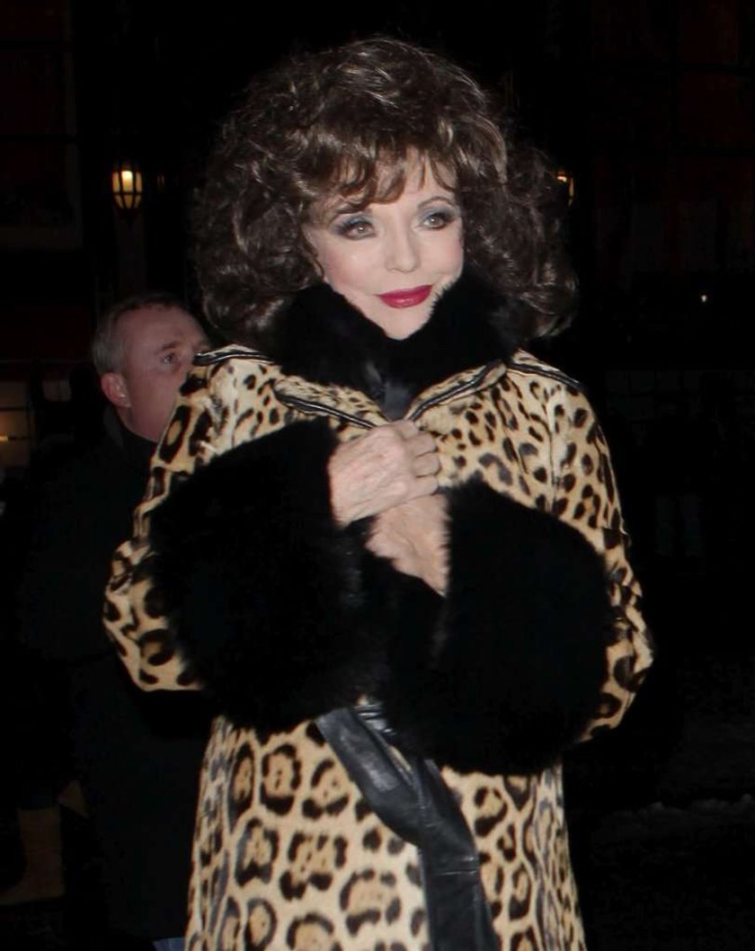 Joan Collins ma 77 lat i wygląda seksi?