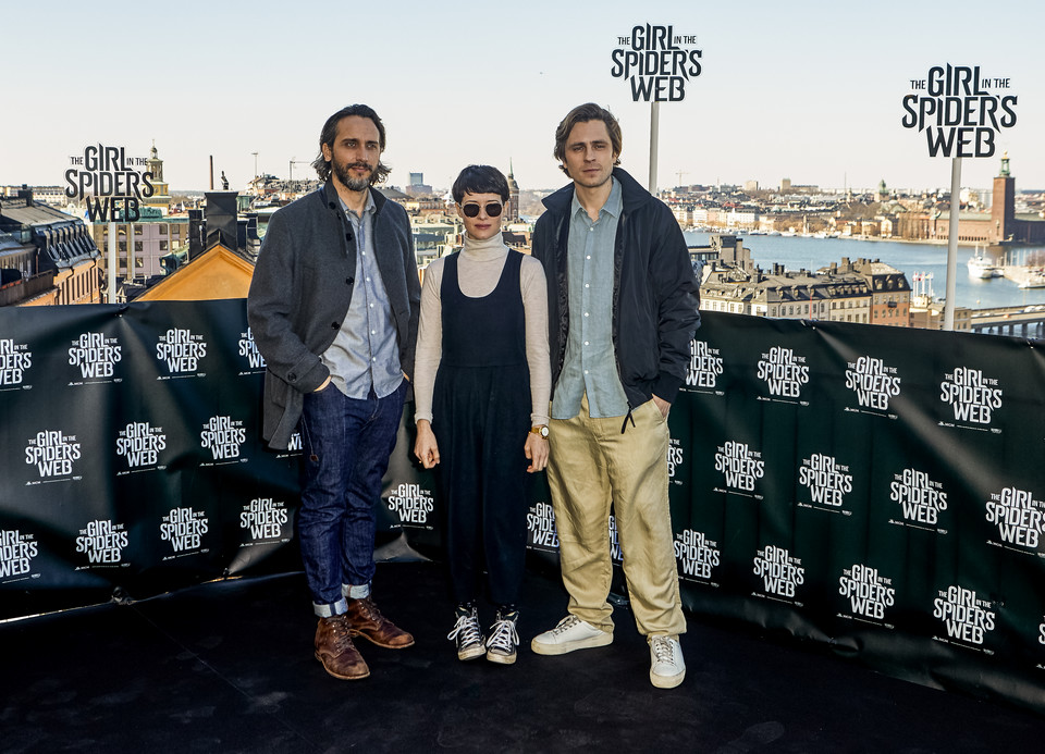 Reżyser Fede Alvarez, Claire Foy, Sverrir Gudnason