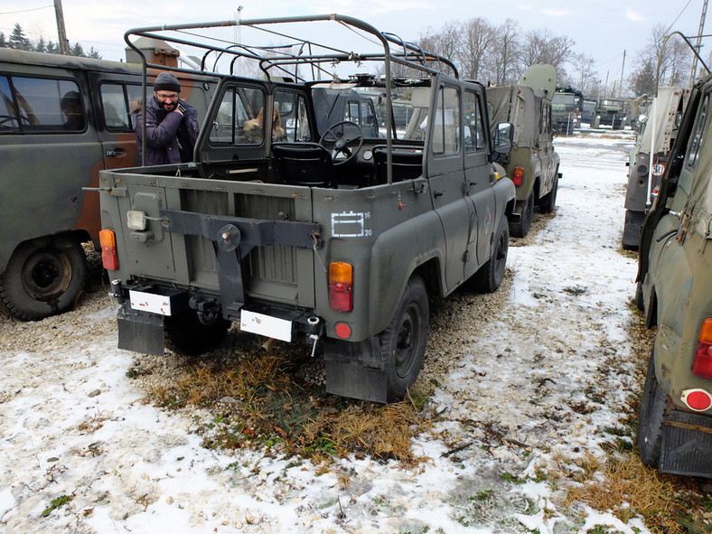 Auto z ogłoszenia - UAZ prosto z demobilu