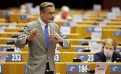 'Polska' debata w europarlamencie. 'Kryzys praworządności' kontra 'nagonka na PiS'