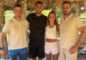 Rodri sa suprugom i Lukom Šukovićem, crnogorskim turističkim radnikom | Foto: Privatna arhiva/Luka Šuković