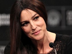 Ona ma odwagę się starzeć. Twarz Moniki Bellucci z bliska