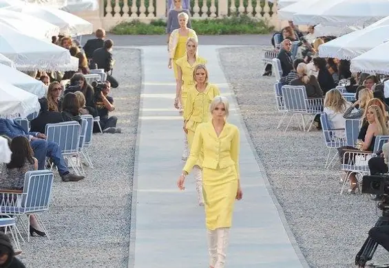 Chanel Cruise 2012: Riwiera Francuska nosi się sexy, ale z klasą