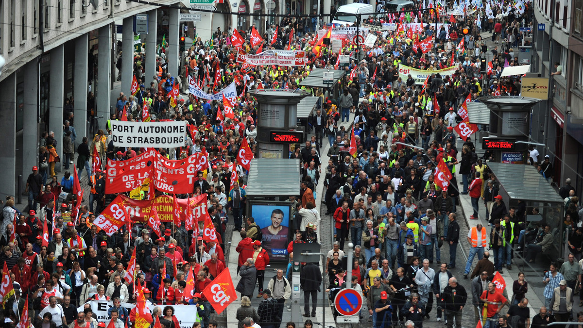 W miastach całej Francji odbyły się kolejne w tym miesiącu ogromne manifestacje przeciwników reformy emerytalnej, liczące łącznie - według różnych źródeł - od miliona do 3 mln uczestników. Przez cały dzień strajkowali pracownicy sektora publicznego i prywatnego.