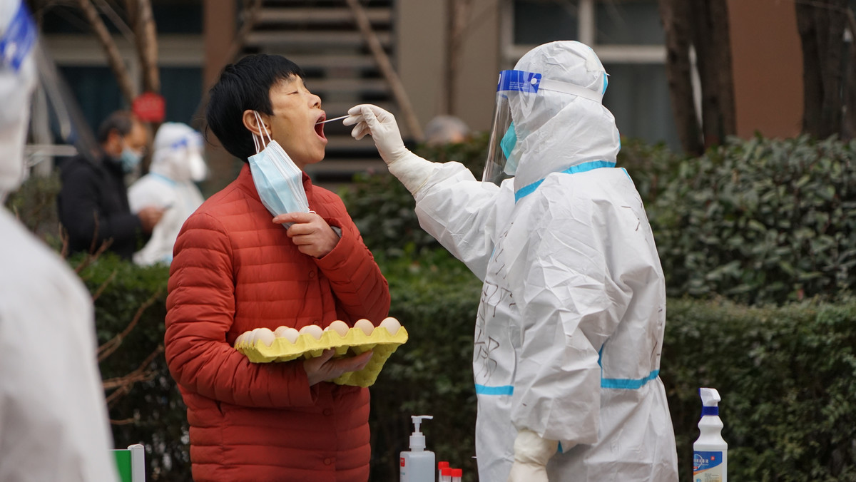 Chiny. Miasto Xian po miesiącu znosi surowy lockdown covidowy