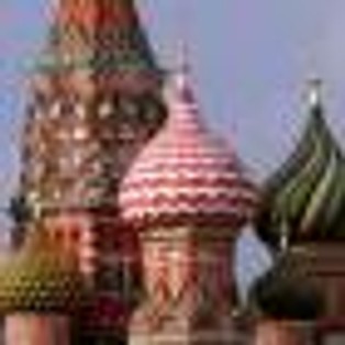 Rosja: Giełda dołuje, ceny mieszkań spadają