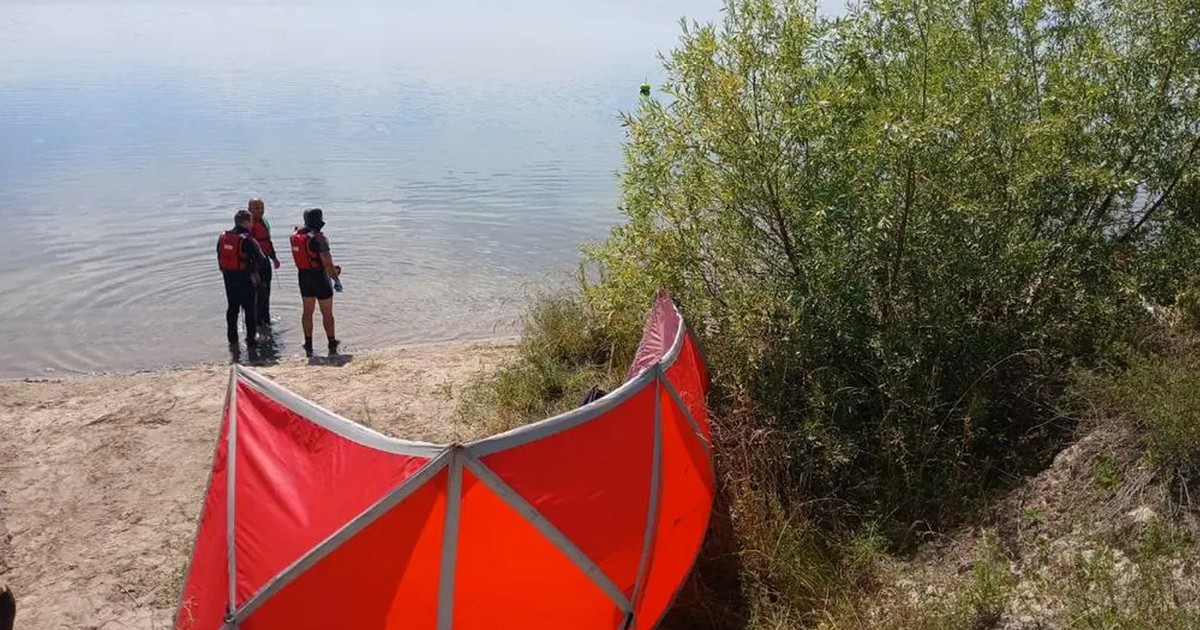 Zatopiony samochód i dwa ciała. Śledczy ujawniają, co się wydarzyło