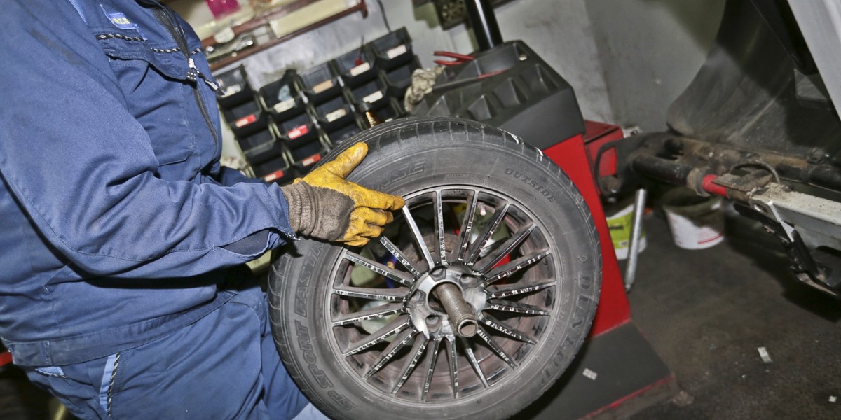 Ministerstwo Zdrowia po interwencji branży motoryzacyjnej zgodziło się na wymianę opon