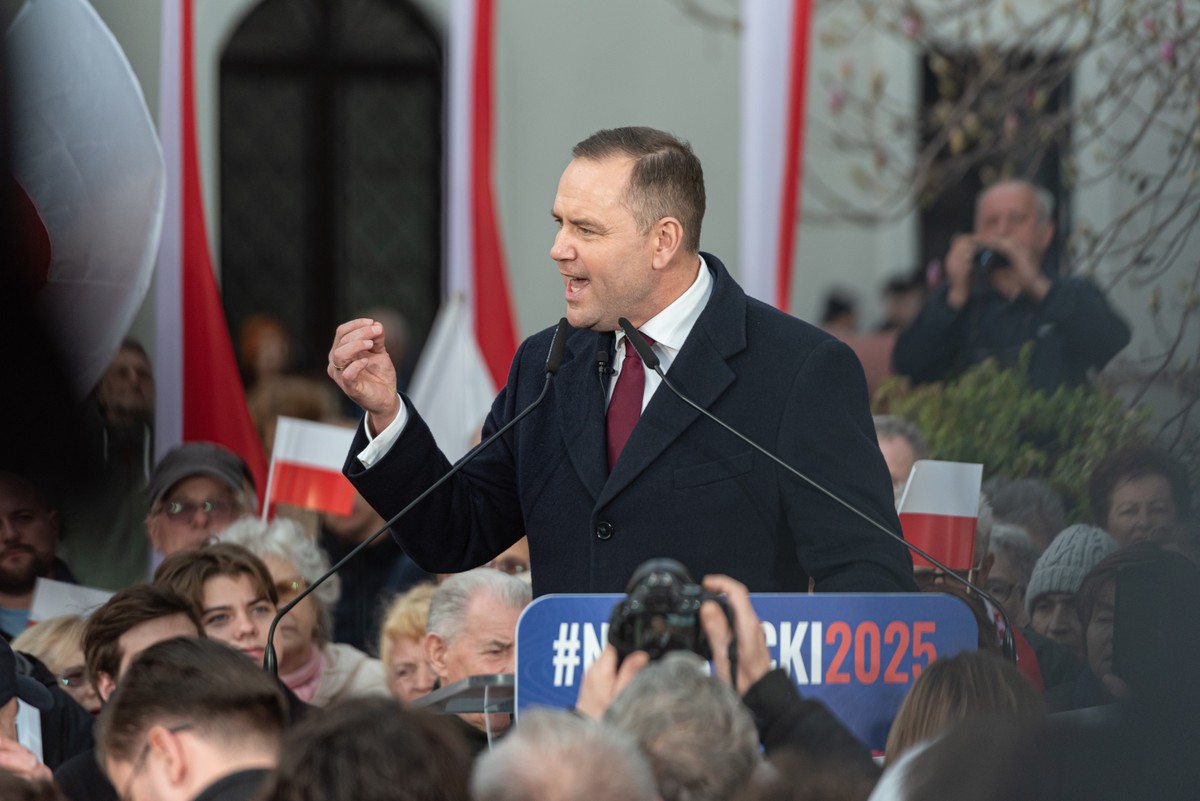 Akcyza na alkohol i opłata cukrowa. Bogucki wprost o decyzji prezydenta Nawrockiego