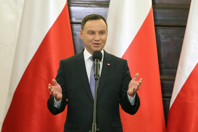 Tak prezydent Duda nagradza pracowników. Przebił Komorowskiego?