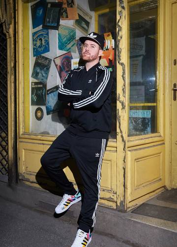 Magyar művészek gondolták újra az Adidas ikonikus sneakerjét - Noizz