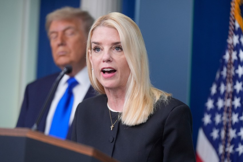 Donald Tramp i Pamela Bondi