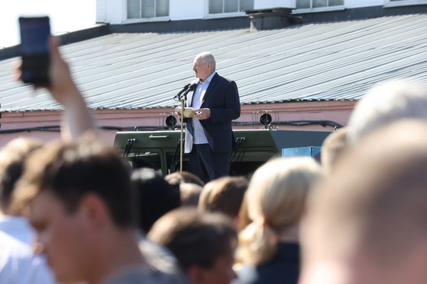 Łukaszenka rozlokował wojsko przy zachodniej granicy. Wiceszef MSZ: Z perspektywy Polski nie ma żadnych zagrożeń bezpieczeństwa