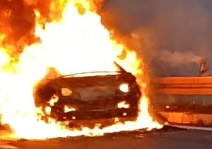 Ogroman požar na auto-putu Beograd - Niš