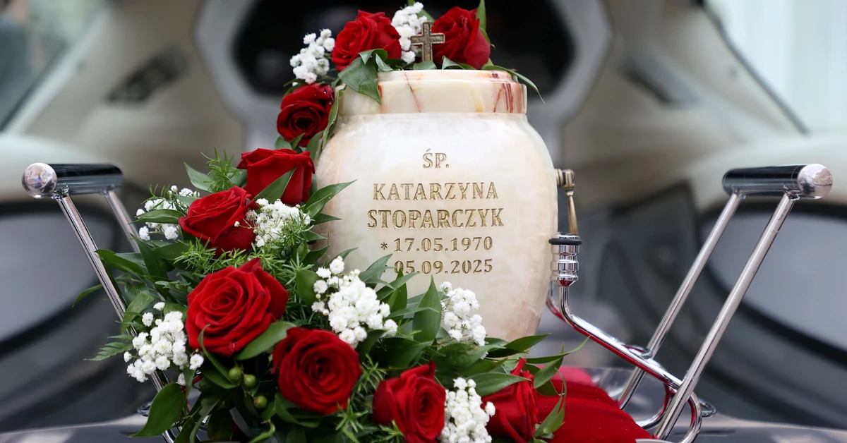 Pogrzeb Katarzyny Stoparczyk. Dziennikarkę pożegnały tłumy [FOTO]
