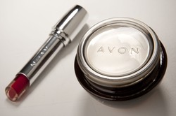 Brazylijska Natura kupuje Avon. Powstanie kosmetyczny gigant