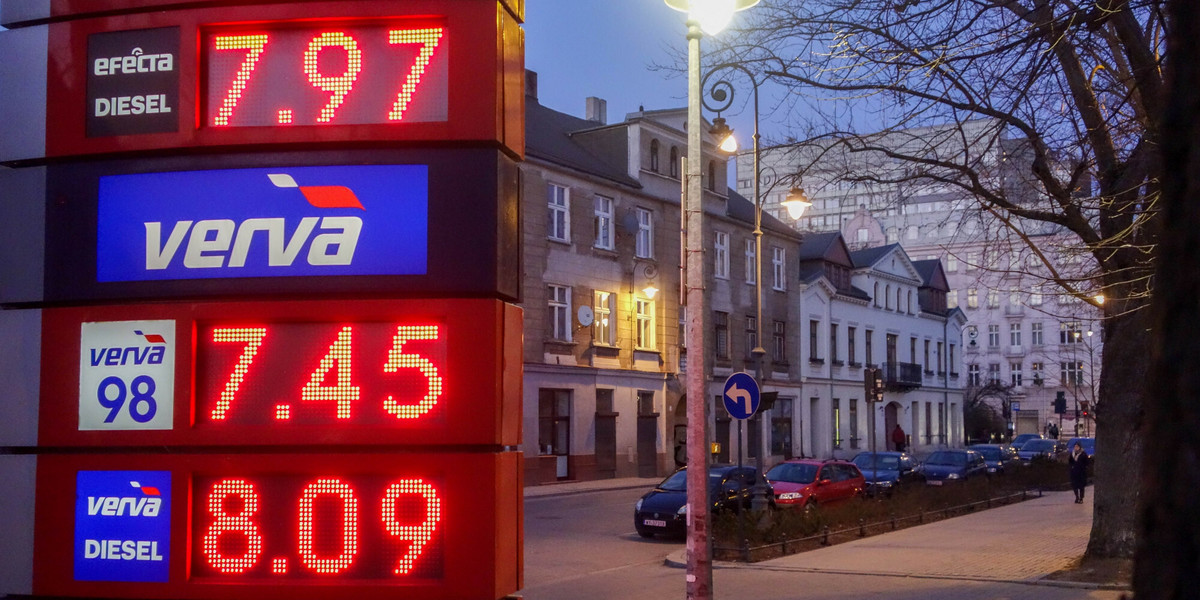 Cena już nie tylko za paliwa wyższej jakości może wkrótce przekroczyć 8 zł za litr. Tak przynajmniej wynika z prognoz Orlenu.