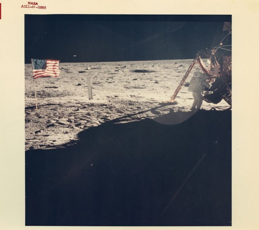 Jedina jasna fotografija Nila Armstronga na Mesecu, 11. jul 1969.