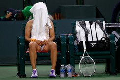 Iga Świątek: Jestem bardzo smutna, że przegrałam z Rybakiną