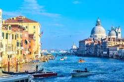 Bestseller o najpiękniejszym mieście świata już w Polsce. Dla szukających prawdziwych wrażeń