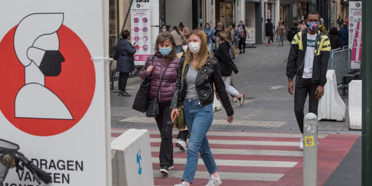 Europejskie Centrum ds. Zapobiegania i Kontroli Chorób będzie publikować co tydzień mapę państw członkowskich UE z podziałem na regiony, które będą opatrzone odpowiednimi kolorami.