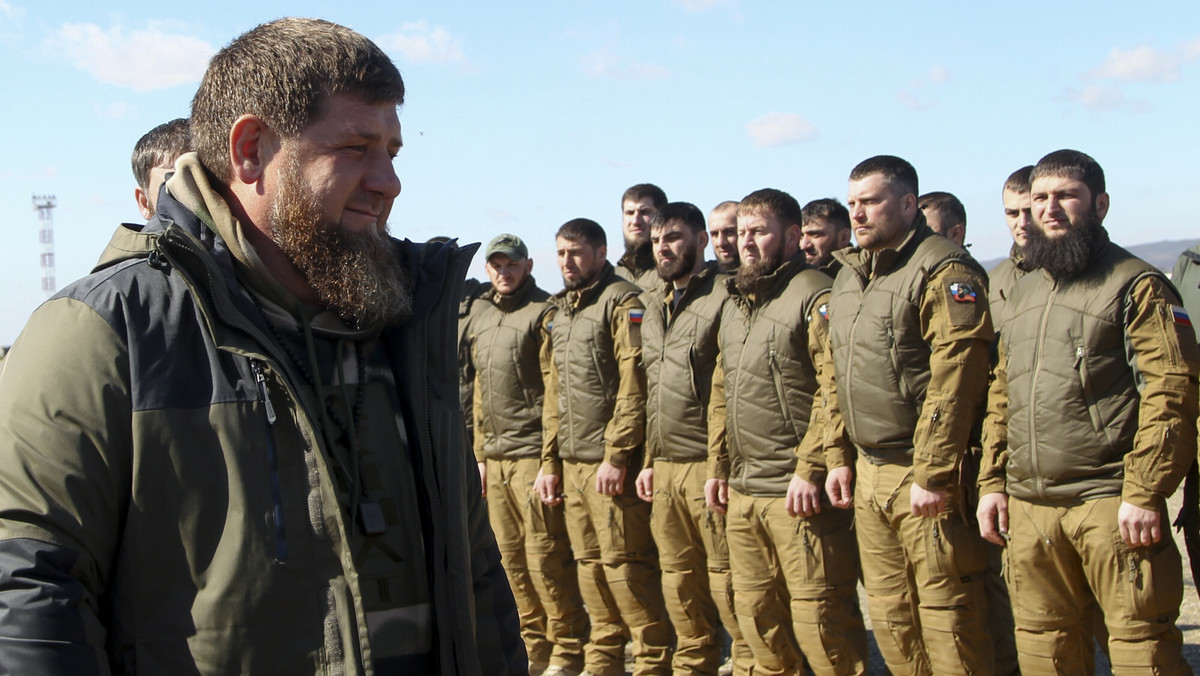 Kłopoty Kadyrowa i dotkliwe straty Rosjan. Podsumowanie 185. dnia wojny