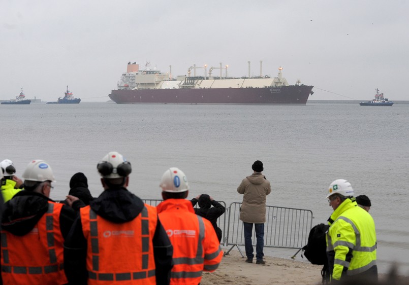 Kolejny transport techniczny skroplonego gazu dotrze do Świnoujścia w lutym 2016 roku. Początek komercyjnej eksploatacji terminalu LNG zaplanowano na połowę przyszłego roku.