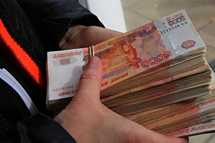 Chaos w Rosji. Jak reaguje rubel?