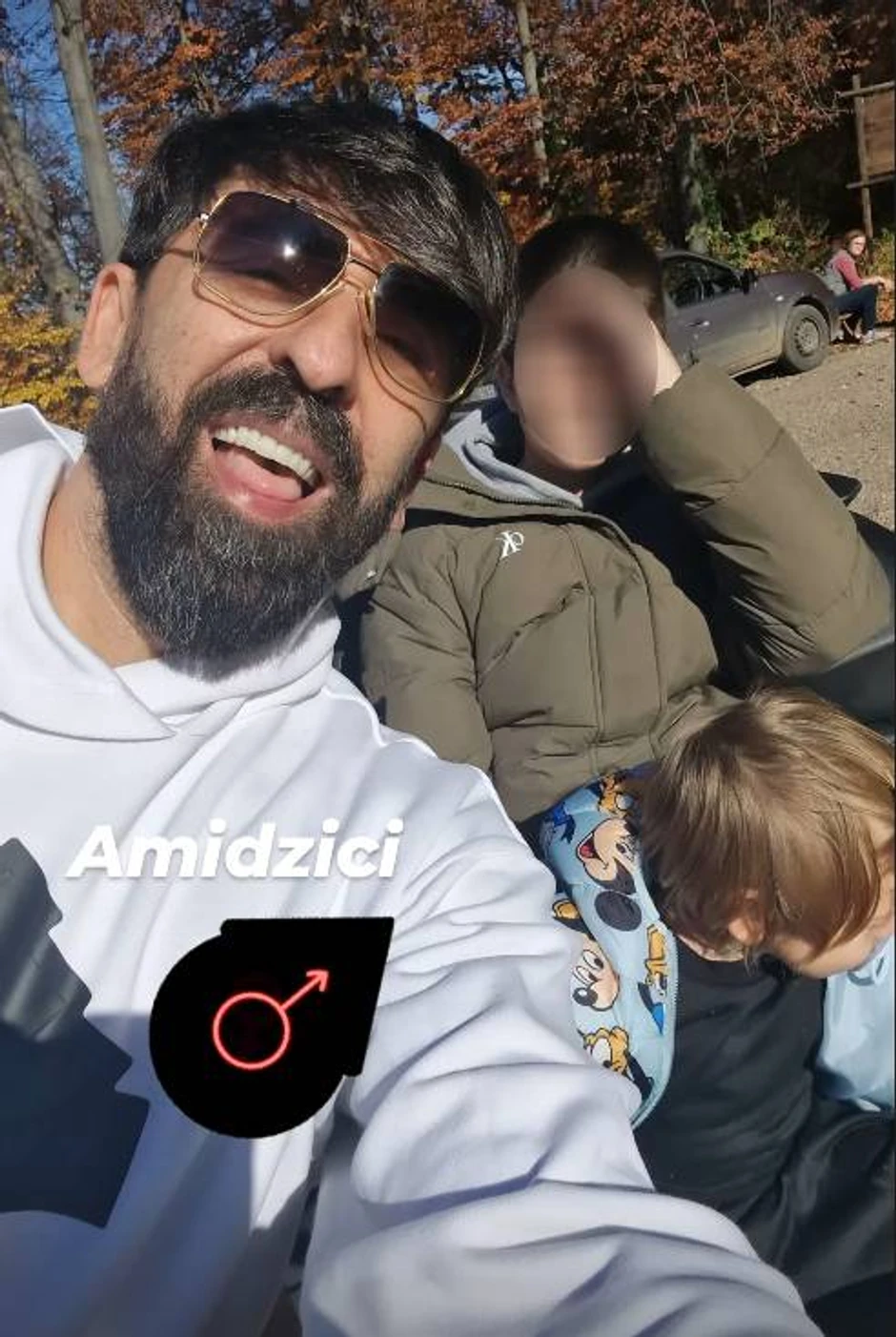 Ognjen Amidžić sa sinovima