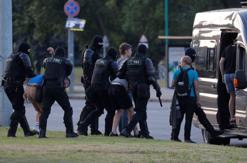 Białoruś: Putin obiecał pomoc Łukaszence w związku z protestami