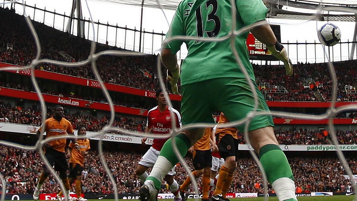 W meczu 33. kolejki Premiership Arsenal Londyn pokonał Wolverhampton 1:0 (0:0) i nadal pozostaje w grze o tytuł mistrzów Anglii.