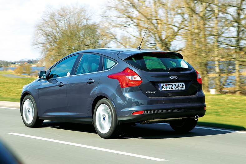 Focus kontra Astra i Golf: sprawdzamy czy Ford wyprzedzi konkurencję?