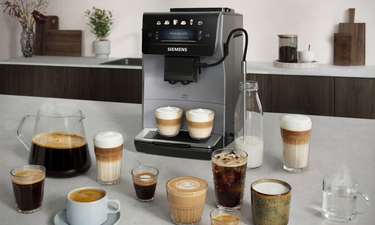 Ten hitowy ekspres robi cappuccino jak z włoskiej kawiarni. Perfekcyjnie spienia mleko