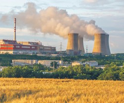 Europa Środkowa stawia na atom. Słowacja i Węgry rozbudowują swoje moce