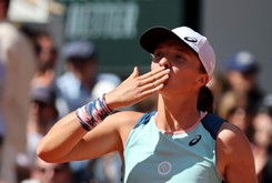 Świątek poza zasięgiem Peguli. Polka w półfinale French Open!