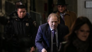 Harvey Weinstein arrives with his attorney Donna Rotunno criminal court on February 19, 2020 in New York City.Jeenah Moon/Getty Images; Chelsea Jia Feng/BI