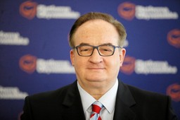 Rzecznik PO: Wybór, którego dokonał Saryusz-Wolski, jest szkodliwy dla niego i szkodliwy dla Polski