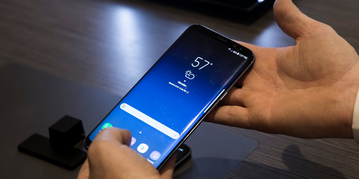 Samsung Galaxy S8 oferuje dłuższy niż konkurencja ekran