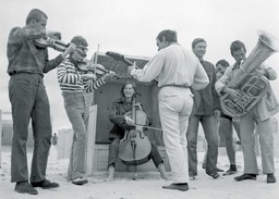 a latem niosła się fama... historia słynnego festiwalu